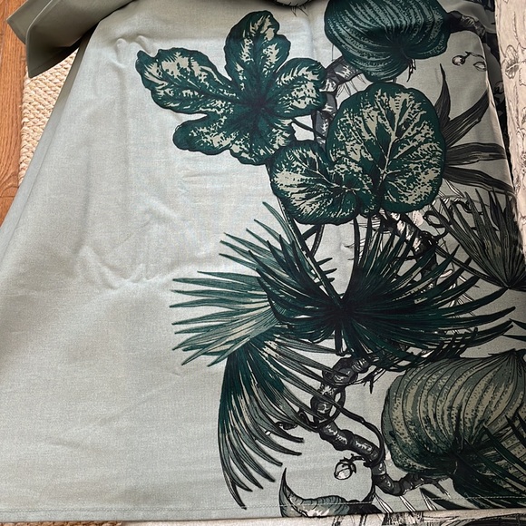 H&M green palm leaf organic cotton tablecloth - Picture 3 of 6